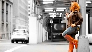 Wide legged women boots