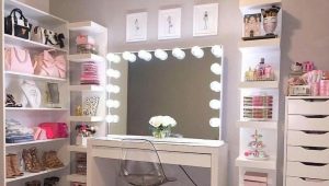 How to choose a makeup mirror?