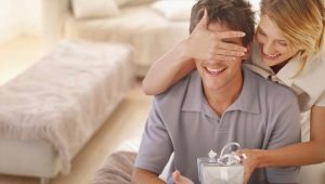 What is given for 8 years from the wedding day?