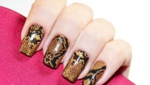 Nail design with the effect of snake skin - cheeky, but beautiful!