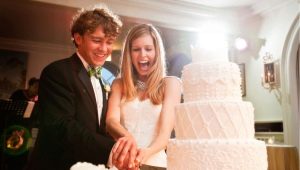 Cream wedding cake: beautiful design options and selection tips