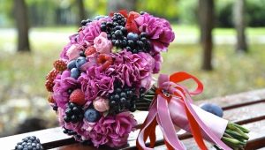 Unusual wedding bridal bouquets: design ideas and selection tips
