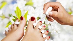 Pedicure with gel polish: how to make and beautifully design?