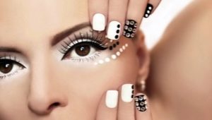 Inlay of nails with stones and rhinestones