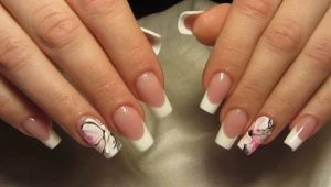 The subtleties of arched nail extensions