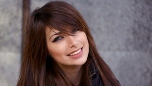 Bangs to the side: views, haircut and styling tips