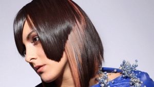 Asymmetric haircuts for medium hair