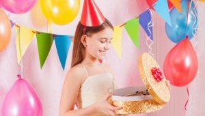 What can I give a girl 13 years old?