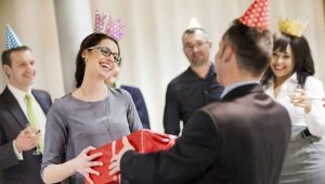 Gifts to employees: memorable, valuable, original