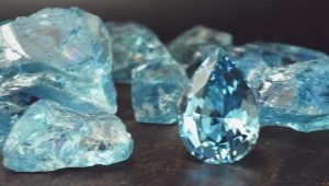 All about Aquamarine Stone: Significance, Features and Properties
