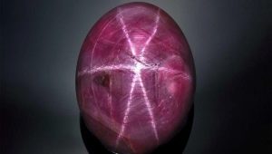 Star ruby: a description of the stone and its properties