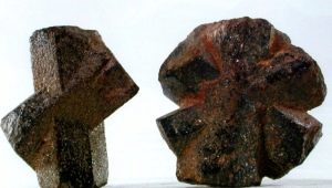 Properties of staurolite, its deposits and features of use