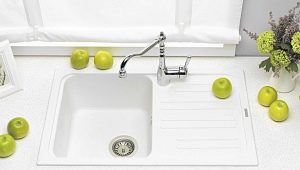 White sink for the kitchen: features and tips for choosing