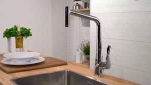 High Spout Kitchen Faucets: Types and Selection Tips