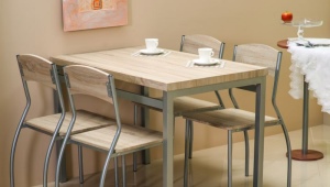 Chairs and tables for the kitchen: types and choices