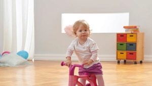 Runbikes for children from 1 year: types and choices