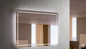 Features of choosing a touch mirror with backlight in the bathroom