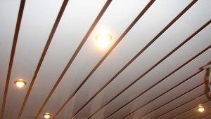 Slatted ceilings in the bathroom: features, varieties, beautiful examples