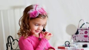 Children's decorative cosmetics: manufacturers and choices