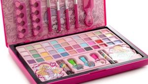 Sets of children's cosmetics: the best manufacturers and tips for choosing