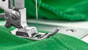 Sews a stitch in a sewing machine: causes and solutions