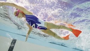 Children's flippers for the pool: description, types, choice