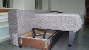 How to disassemble a sofa?