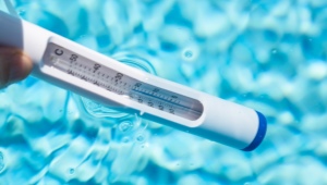 Norm of temperature of water and air in the pool