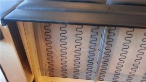 Springs Snake for sofas: advantages and disadvantages