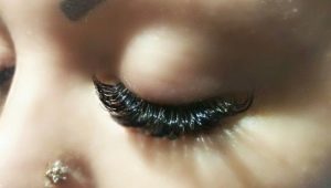 Velvet volume in eyelash extensions