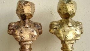 How to distinguish bronze from brass at home?