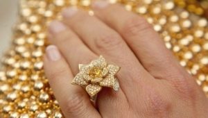 Which gold is better: yellow or red?