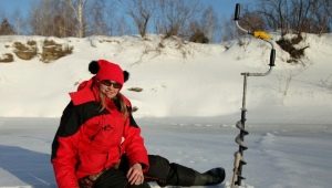 Features of women's winter suits for fishing