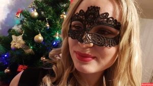 All about Christmas masks