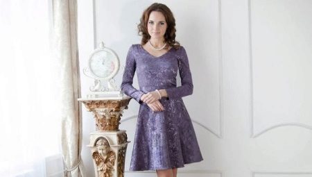 Dress with a half-skirt - flirty notes in the image