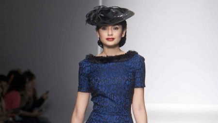 What to wear with a lace dress?