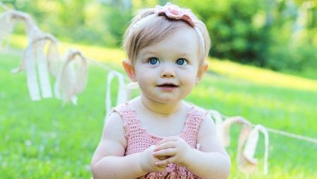 Crocheted girl dress