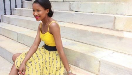 Half-skirt with elastic