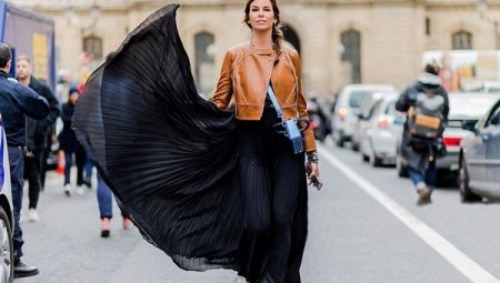 Skjørt sol til gulvet