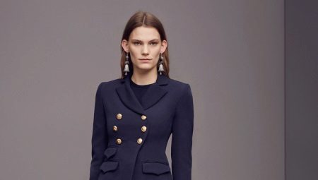 What is a double-breasted jacket, how does it differ from a single-breasted jacket and what to wear with it?