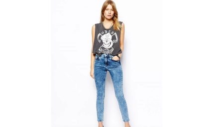 How to hem jeans while maintaining a factory seam?