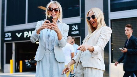 Suit: seluar pendek dan jaket