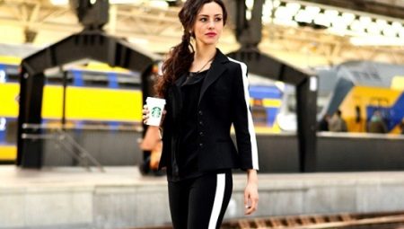 Trousers with stripes