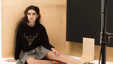 What is a sweatshirt?