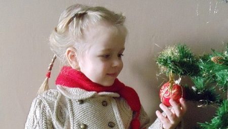 Knitted coat for girls