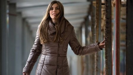  Women's coat on synthetic winterizer