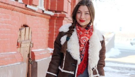 What to wear a sheepskin coat with?