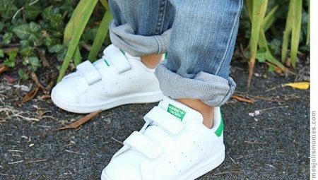 White sneakers for the girl