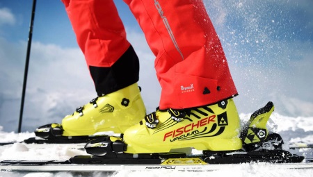 Fischer ski boots