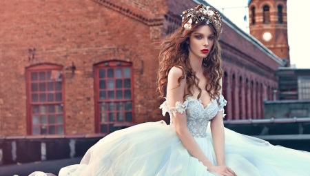 Wedding dress with corset